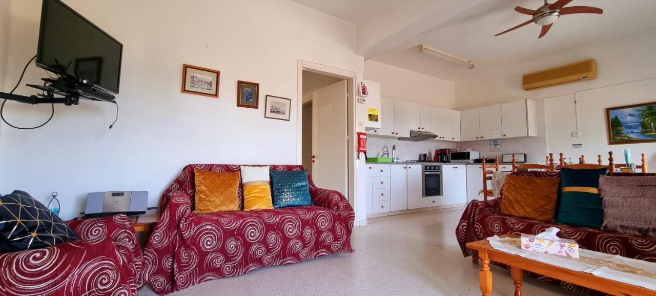 Astrofegia Apartments Near The Sea Agia Marina  Экстерьер фото